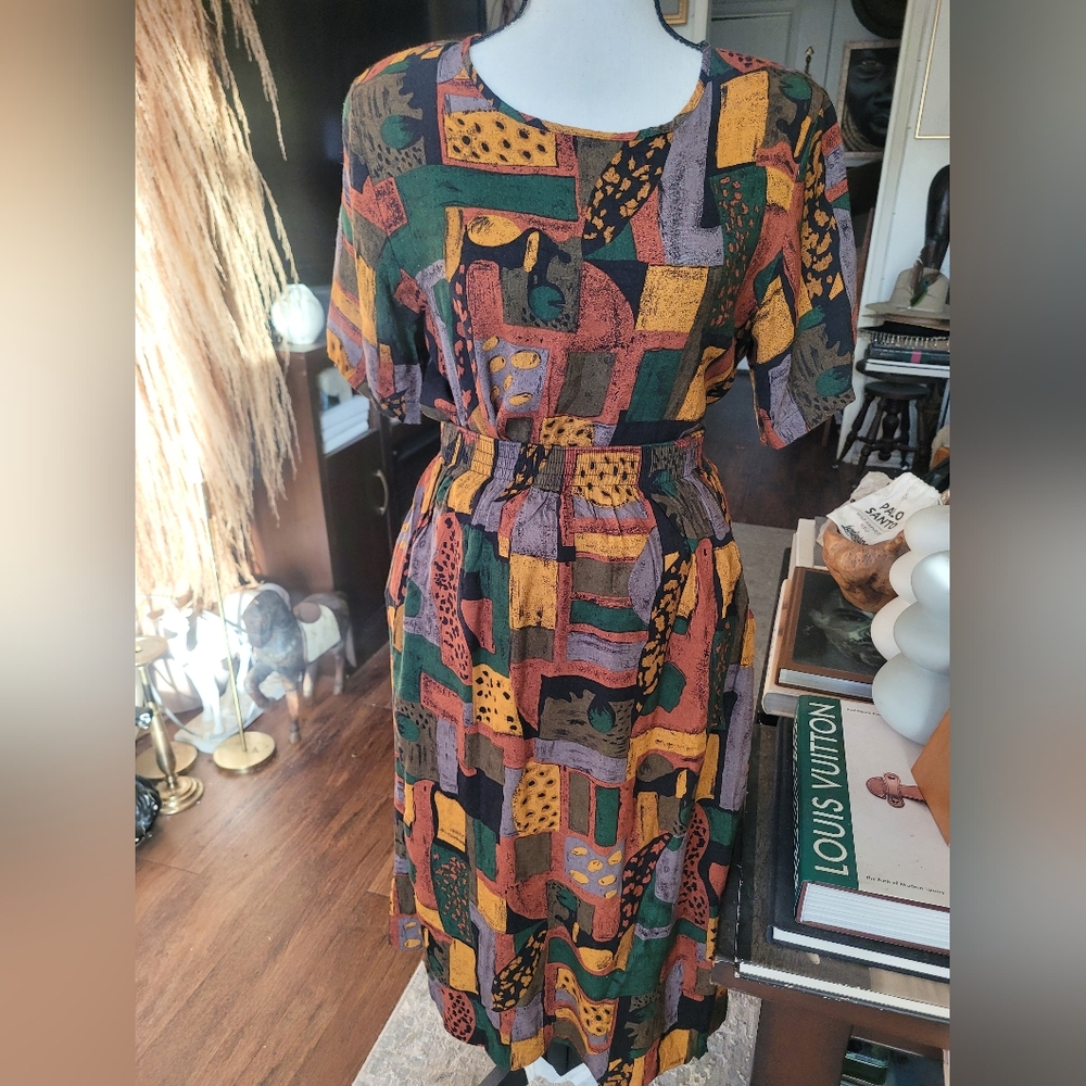 Radcliffe 1990s Colorful Abstract Shell Top and Skirt Set